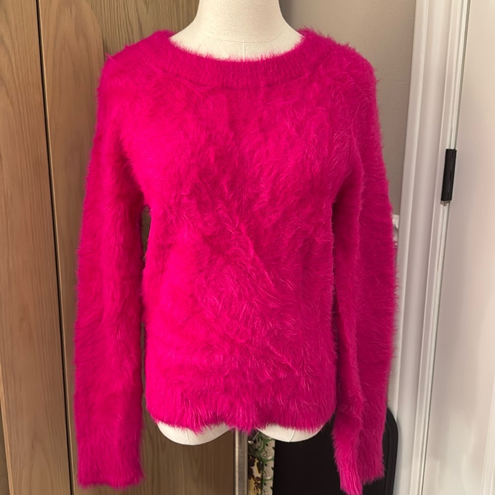 NWT LOFT Lou & Grey Fuzzy Sweater - Nylon